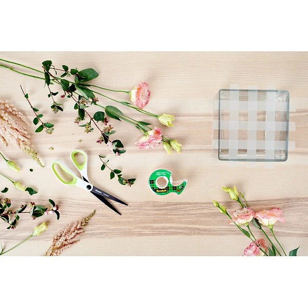 Scotch® Magic™ Invisible Tape With Refillable Dispenser, 3/4" X 8.33 Yds., 1 Roll (105) 6 Scotch® Magic™ Invisible Tape With Refillable Dispenser, 3/4" X 8.33 Yds., 1 Roll (105) - Image 4