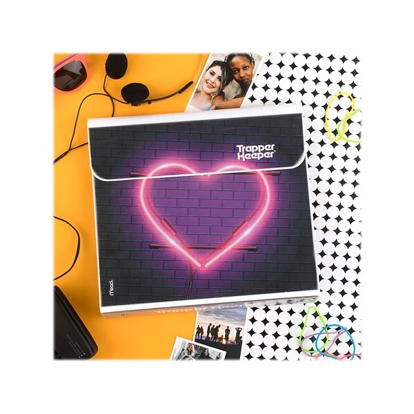 Mead Trapper Keeper 1" 3-Ring Pocket Binder, Neon Heart (260038G-ECM) 9 Mead Trapper Keeper 1" 3-Ring Pocket Binder, Neon Heart (260038G-ECM) - Image 7