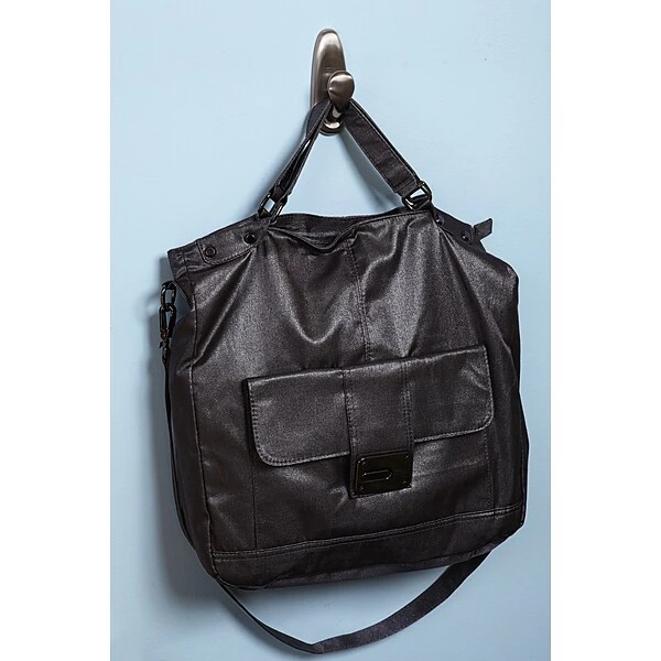 Command™ Large Forever Classic Metal Hook, Brushed Nickel, 2 Hooks, 4 Strips/Pack (FC13-BN-2ES) 4 Command™ Large Forever Classic Metal Hook, Brushed Nickel, 2 Hooks, 4 Strips/Pack (FC13-BN-2ES) - Image 2